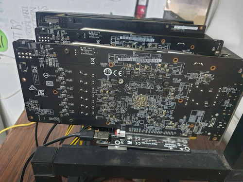 Imagen 2 de 5 de 3 Tarjetas De Video Rx580 8gb Asus Msi Oferta