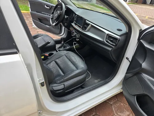 Kia Rio 1.6 Lx Sedan Mt