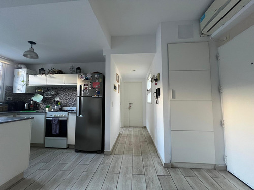 2 Ambientes Con Patio En Venta- Coghlan