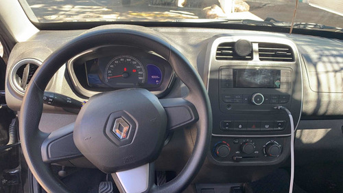 Imagem 3 de 8 de Reanult Kwid 1.0 Zen Completo