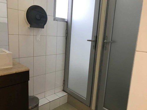 Imagen 12 de 17 de Impecable Oficina O Consulta Médica. Patente Y Seremi