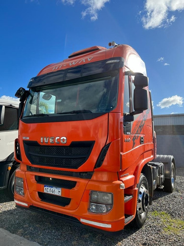 Imagen 1 de 14 de Iveco Hi Way 440