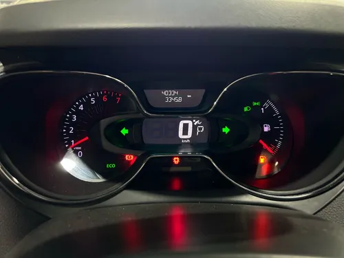 Renault Captur 2.0 Iconic At