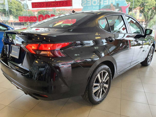 Imagen 6 de 14 de Nissan Versa Advance T/m 2022