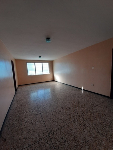 Imagen 2 de 7 de Venta De Apartamento En El Trigal Av. Pocaterra. Código 416391