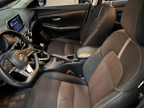 Nissan Sentra 2.0 Advance Mt