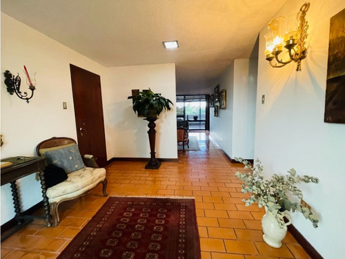 Se Vende Casa 540m2 Lomas De Chuao 9842