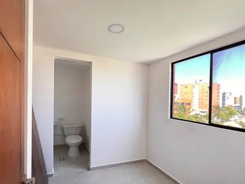 Apartamento De Lujo En Altos De Riomar Listo Para Estrenar