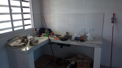 175 Y 58 Los Hornos, Casa Tipo Loft En Alquiler