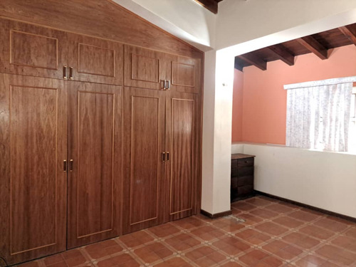 Casa En Venta De 5 Hab Nueva Barcelona Anzoátegui