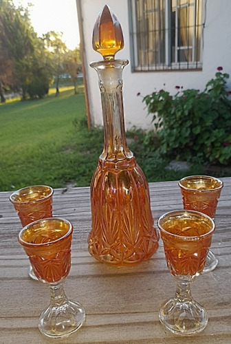 Juego De Botellon Carnival Glass Con 4 Copitas (Usado)