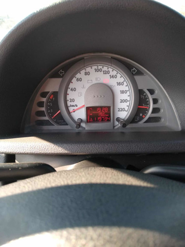 Imagen 7 de 12 de Volkswagen Gol 1.6 I Power 701 2010
