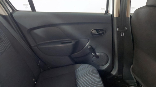 Imagen 18 de 21 de Renault Logan 1.6 Authentique 85cv