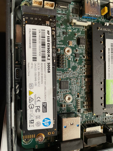 Intel Nuc Nuc10fnk Core I7-10710u 16gb Ram Ssd 500gb (Usado)