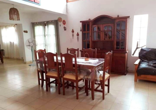 Imagen 3 de 9 de Casa En Venta De 4 Dormitorios En Cosquín