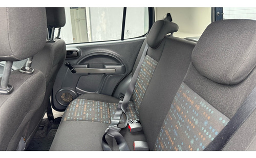 Fiat Uno 1.0 EVO VIVACE 8V FLEX 4P MANUAL