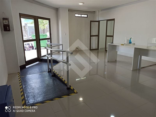 Imagen 4 de 8 de Bodega En Venta En Santiago