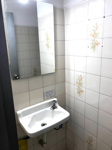 Venta Local Con Renta , Benito Blanco Y Pereira