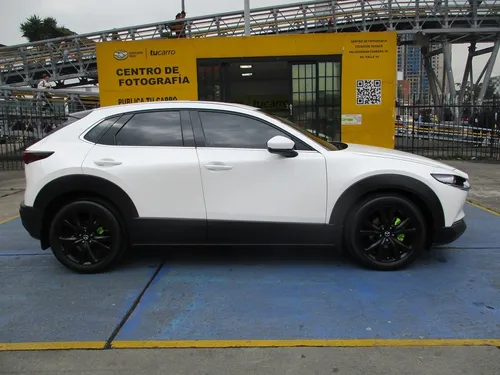 Mazda CX-30 GRAND TOURING HYBRID 2.0 4X2 AT AA