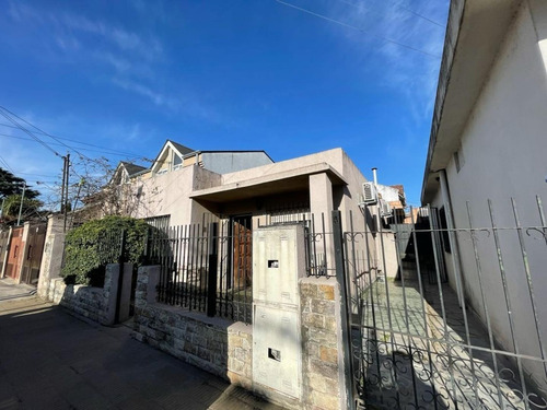 Imagen 2 de 26 de Venta De Casa 4 Amb. + Local + Dpto. 2 Amb. En San Miguel!