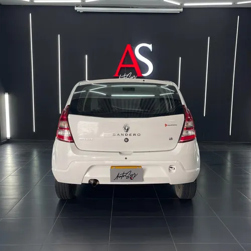 Renault Sandero 1.6 Dynamique 110 hp