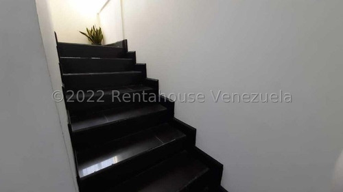 Imagen 18 de 30 de Casa En Venta En Terra Mia Cabudare, Cuenta Con Techo Flotante Y Luces Indirectas, Columnas Romanas Imperiales, Cocina Equipada, Cod 22-16008, Inf 04245943684, J17