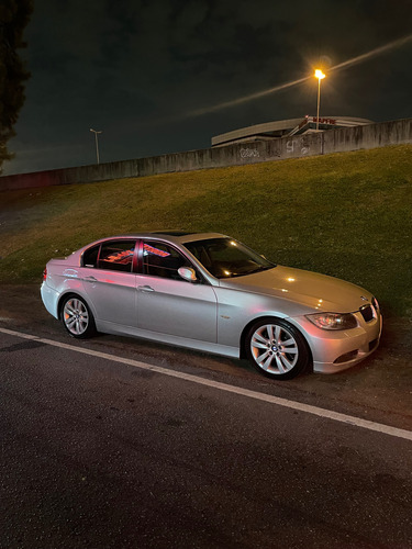 BMW Serie 3 3.0 330i Sedan Sportive