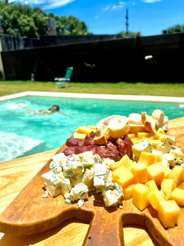 Casa Con Pileta, Quincho Y Parrillero A Pocos Minutos De Rosario