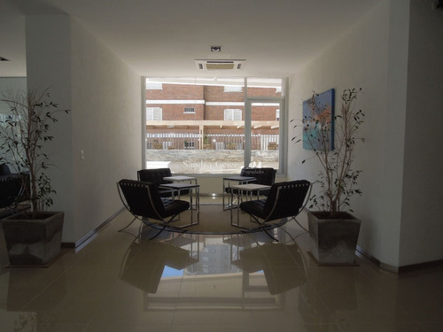 Venta Av Chiverta Edificio Forest Tower Ii Todo Sol!!!!!- Ref: 698