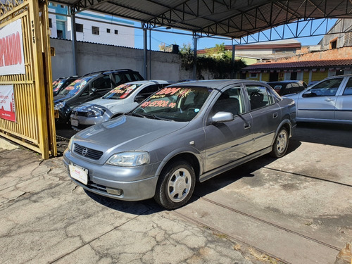 Chevrolet Astra Sedan 1.8 8v Milenium 2001