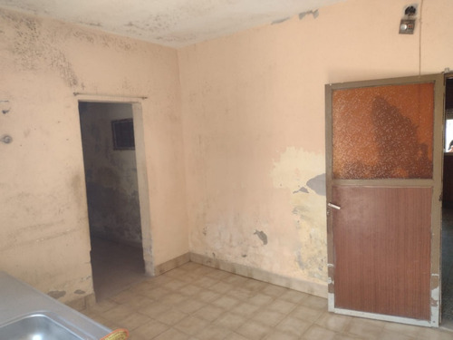 Casa Con Departamento Incluído ( Leer Descripción )