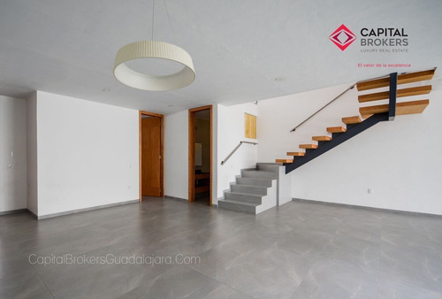 Imagen 2 de 29 de Moderna Residencia De Lujo En Venta Zona Plaza Del Sol