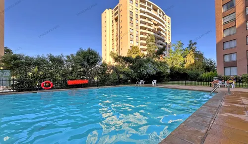 Vicuña Mackenna / Metro Vicente Valdés
