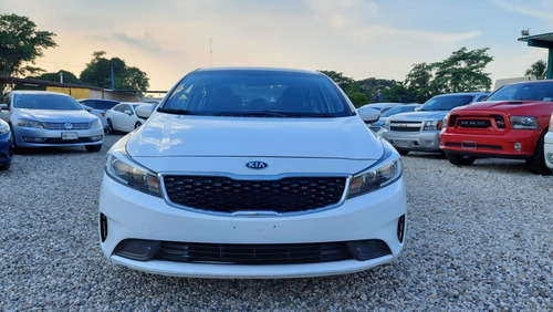 Imagen 2 de 11 de Kia Forte 2.0 L At 2018