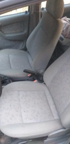 Volkswagen Gol 2000 1.0 16v 5p