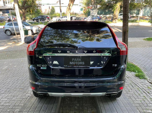 Volvo Xc60 2.0 T5 Momentum Gasolina 4p Automático