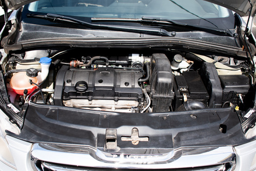 Peugeot 2008 1.6 Feline