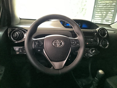 Toyota Etios X Plus 1.5 (Flex)