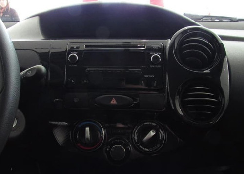 Imagen 12 de 13 de Toyota Etios 1.5 X