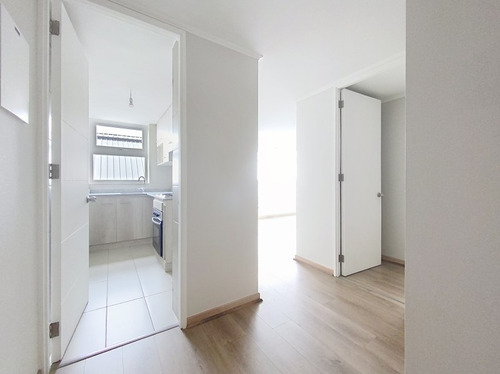 ¡moderno Dpto En Macul: 2 Privados, 1 Baños!
