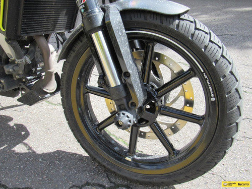 Imagen 12 de 25 de Husqvarna Svartpilen 200 Te