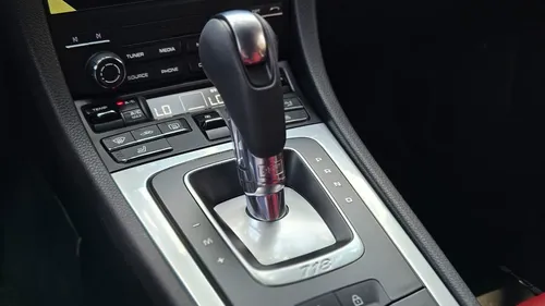 Porsche 718 Cayman 2024