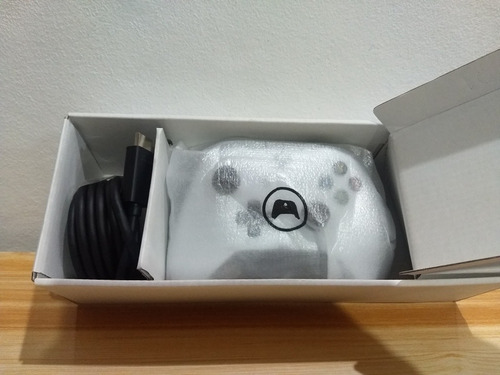 Xbox One S 1tb C/un Joystick + 3 Meses De Game Pass Y Live!!