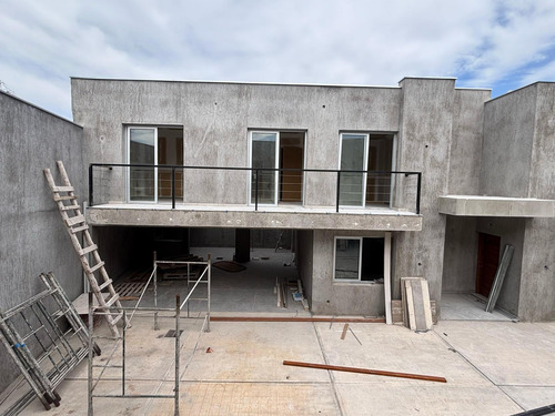Duplex En Venta En San Martin Mendoza