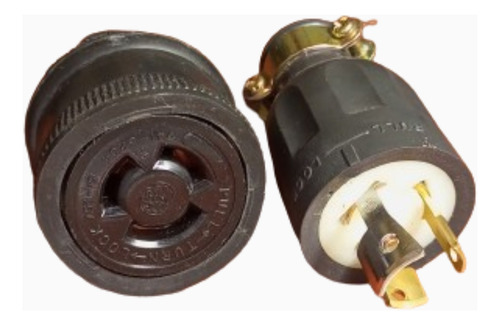 Enchufe Macho-hembra 15a 250v Superficial Media Vuelta