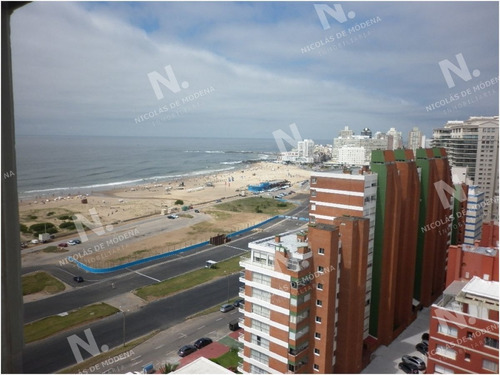 Imagen 9 de 30 de Lindo Apartamento En Brava Con Vista Hacia La Mansa - Punta Del Este Brava