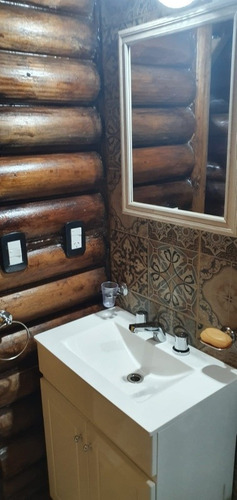 Imagen 15 de 19 de Cabañas Nikito. Cabañas Estilo Canadienses Para 3 ,5 Y 6 Personas . Cabaña Disponible Para 4 O 5 Personas Desde El 14 Al 19/01/23.