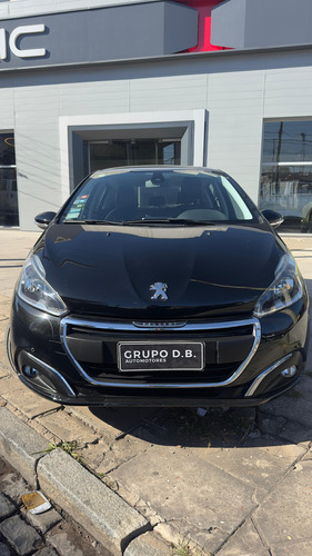 Peugeot 208 1.6 Feline