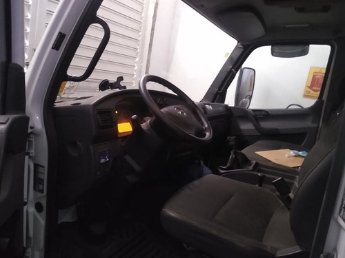 Acello 815 Branco Com Baú Refrigerado 2014 Baixissimo Km
