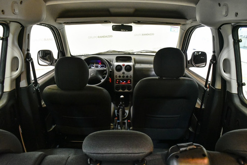 Imagen 5 de 15 de Citroen Berlingo Multispace 1.6 Hdi Xtr 2021 La Plata 087